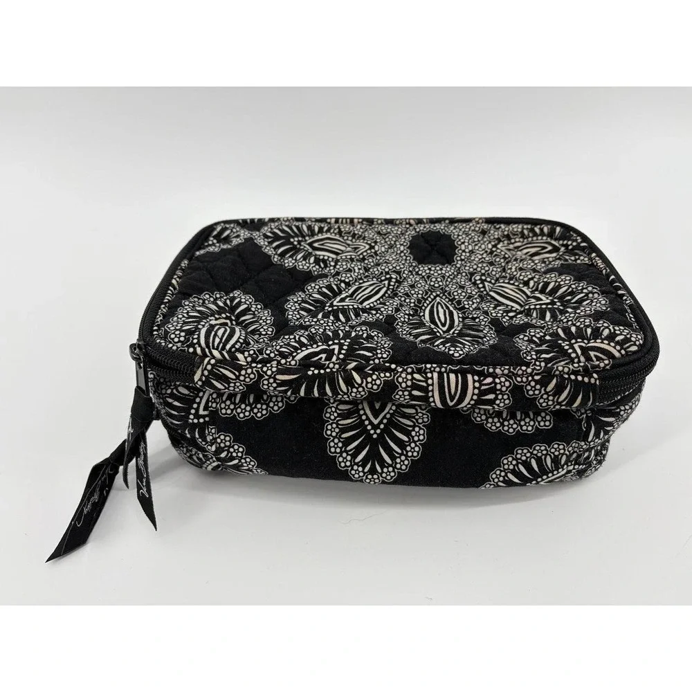 Vera Bradley Large Blush & Brush Makeup Cosmetic Case Blanco Bouquet Black White
